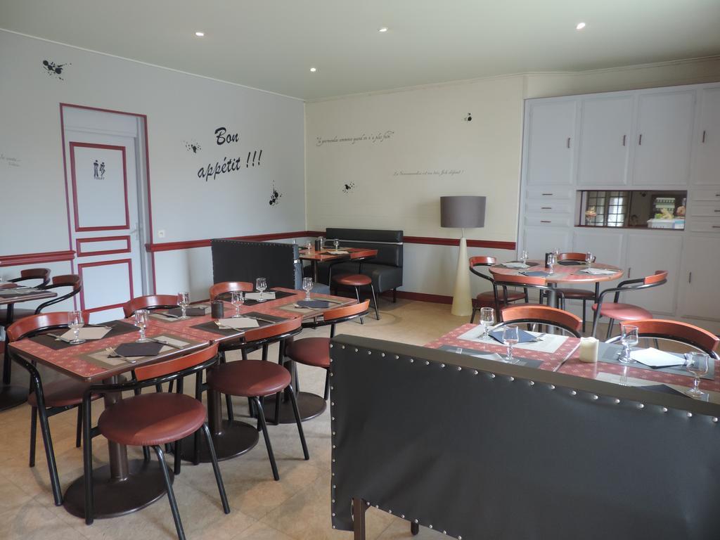 Hotel Restaurant Le Chalet Guéméné-Penfao Zewnętrze zdjęcie