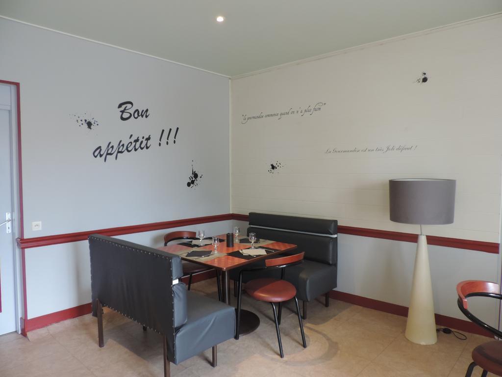 Hotel Restaurant Le Chalet Guéméné-Penfao Zewnętrze zdjęcie