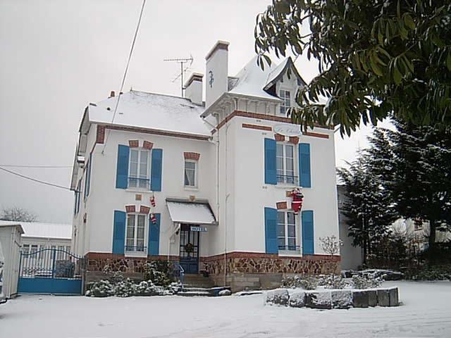 Hotel Restaurant Le Chalet Guéméné-Penfao Zewnętrze zdjęcie