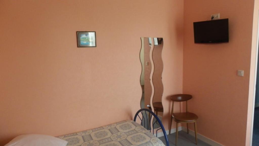 Hotel Restaurant Le Chalet Guéméné-Penfao Zewnętrze zdjęcie